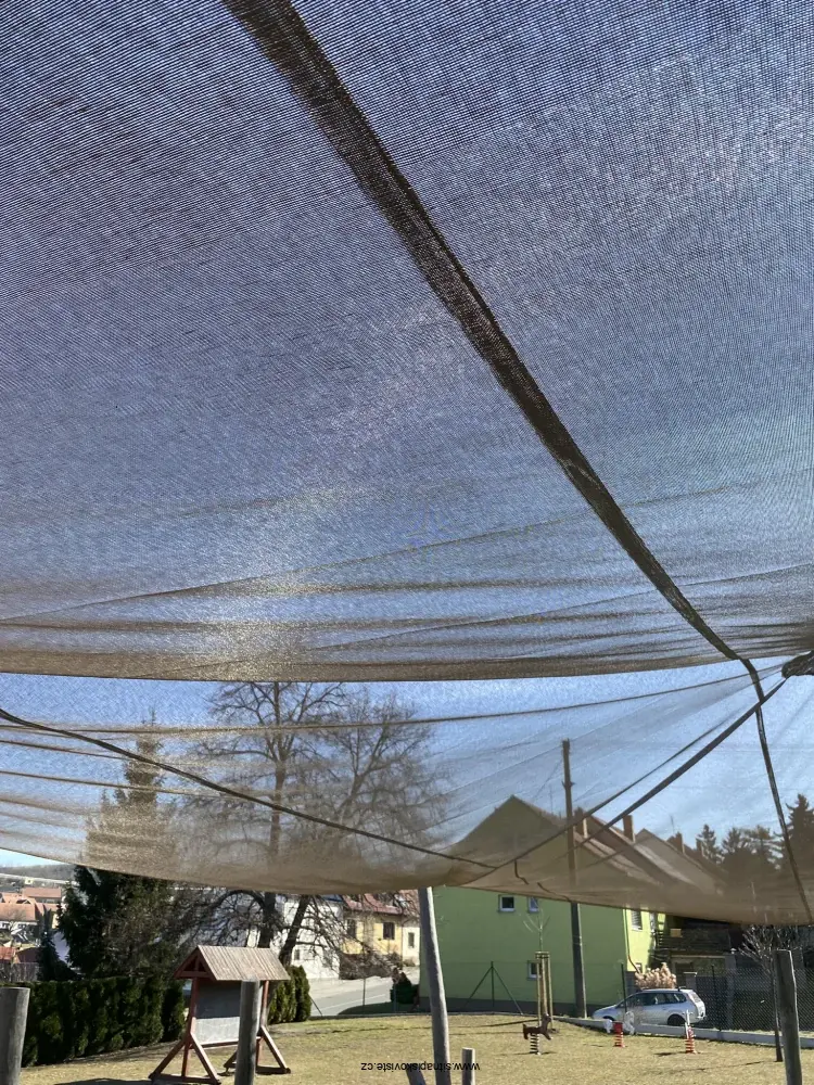 Zastínění pro dětská hřiště a pískoviště
